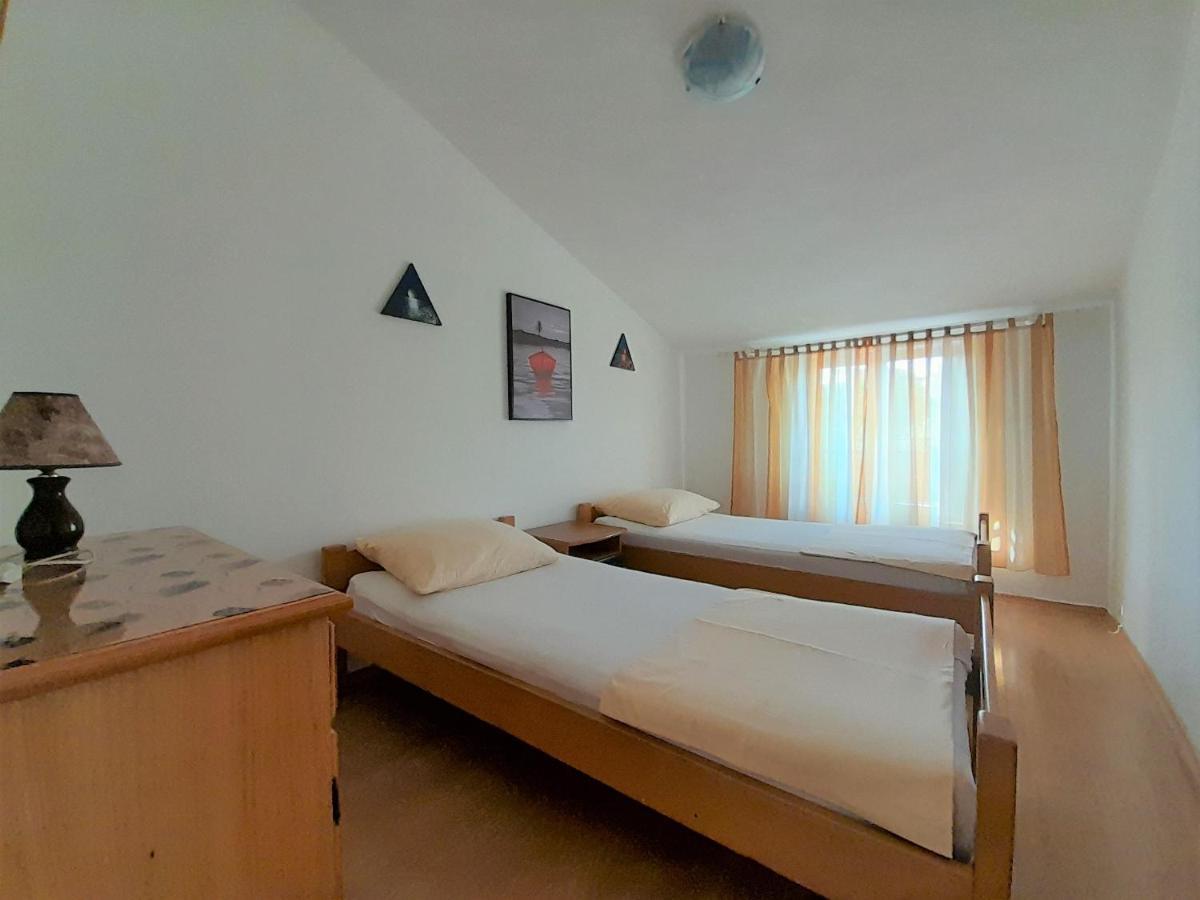 Apartments Nada Krk Island Eksteriør billede